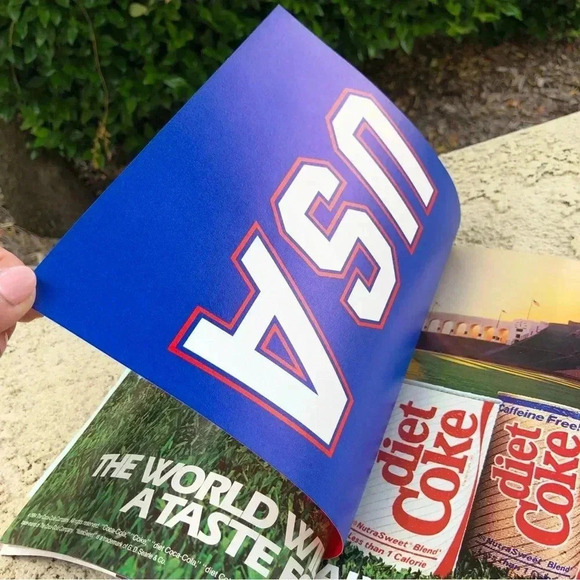 1984 Olympic souvenir program of the  Los Angeles Olympics. - Picture 8 of 8